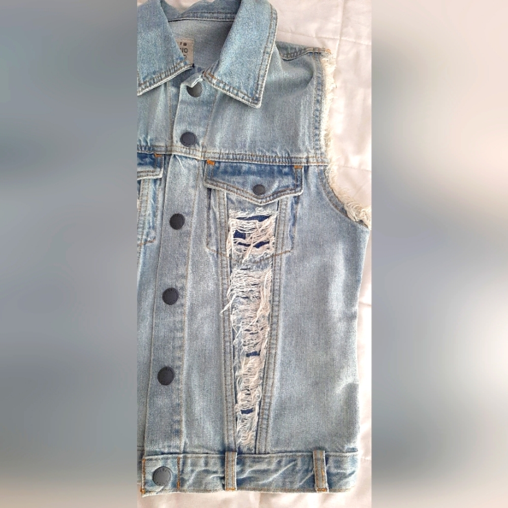 Volcom High Strung Vest - Picture 3 of 11